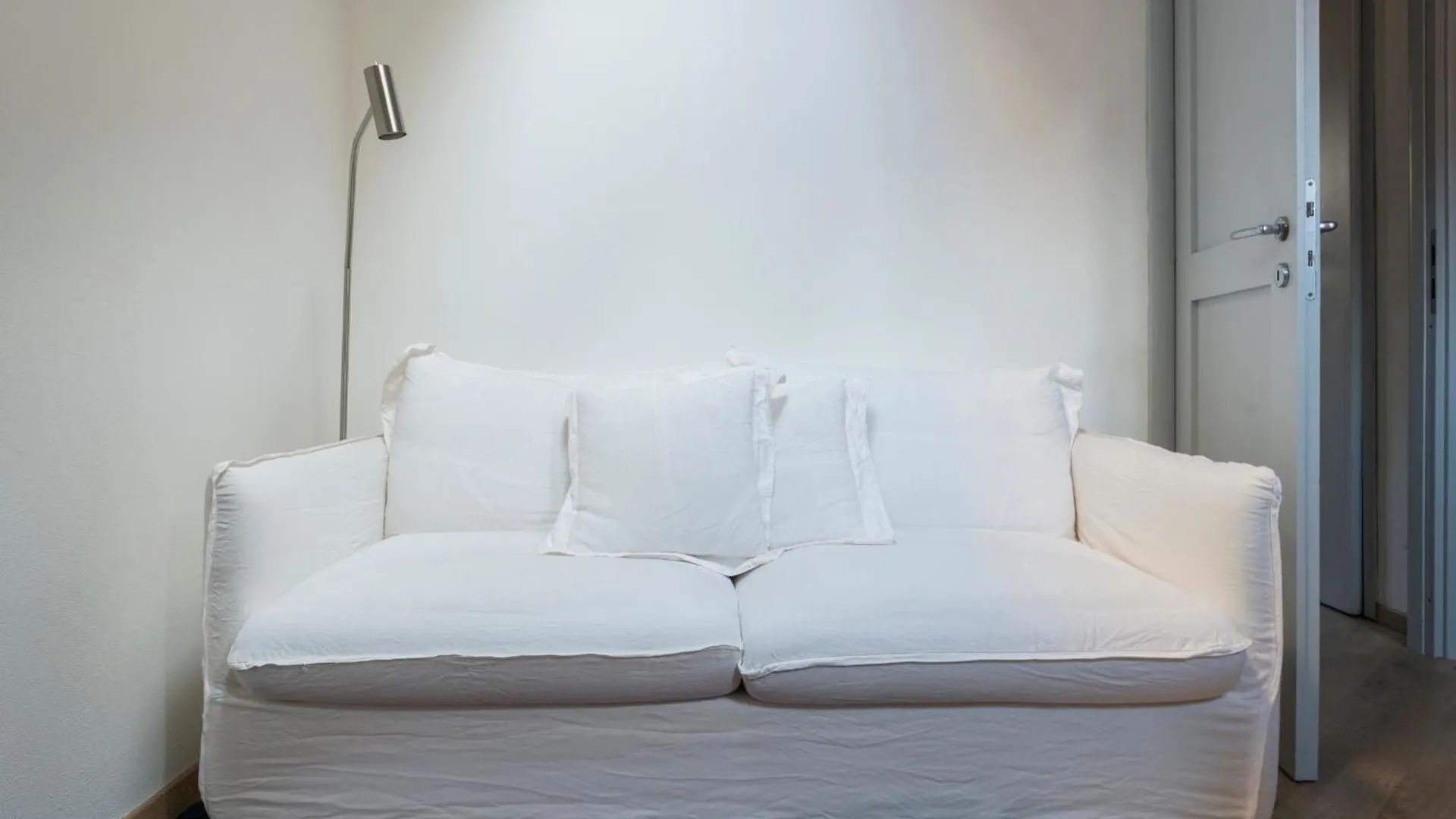 Apartment Alcova Room Como Italy