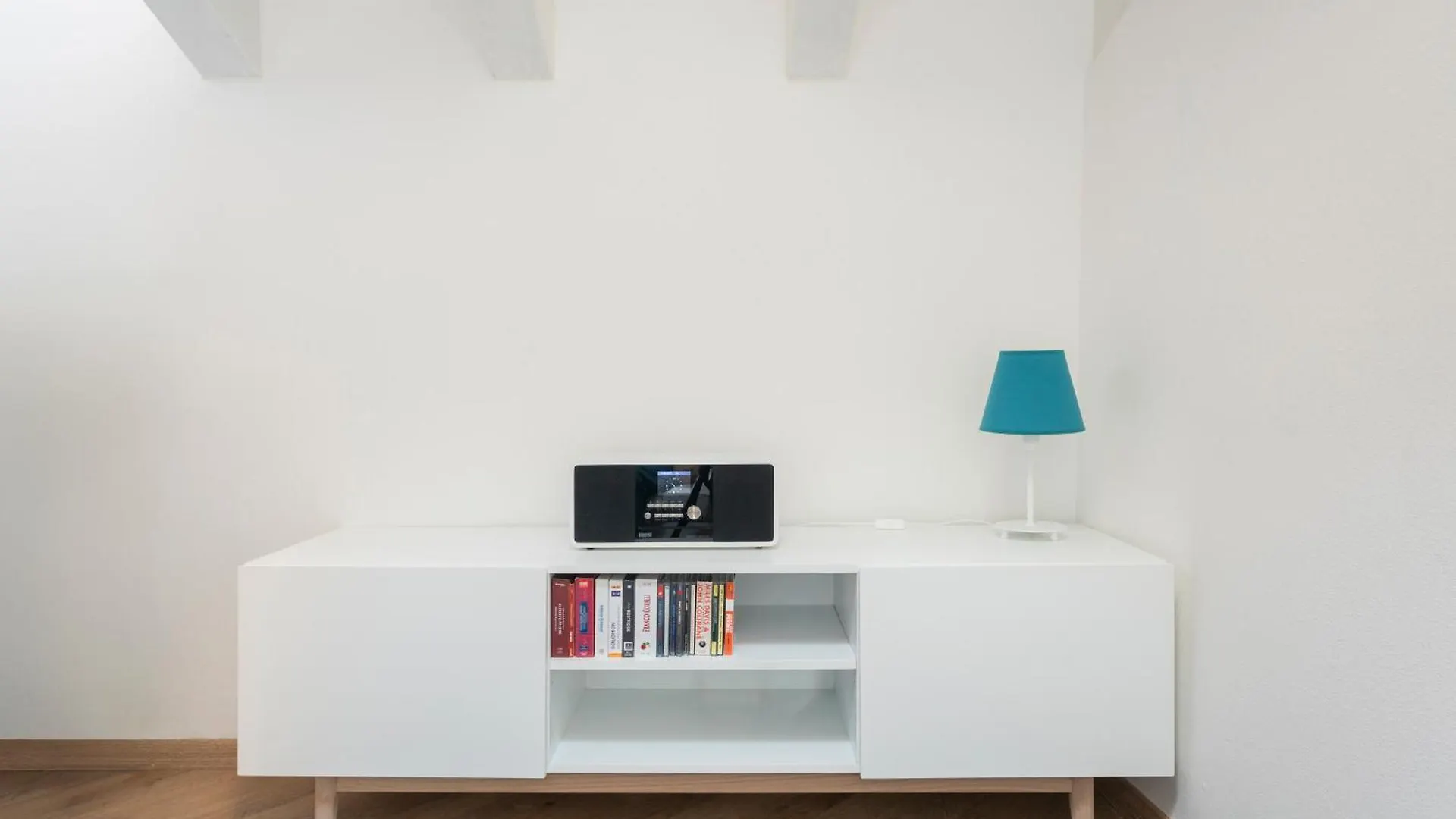 Alcova Room Como 0*,  Italy
